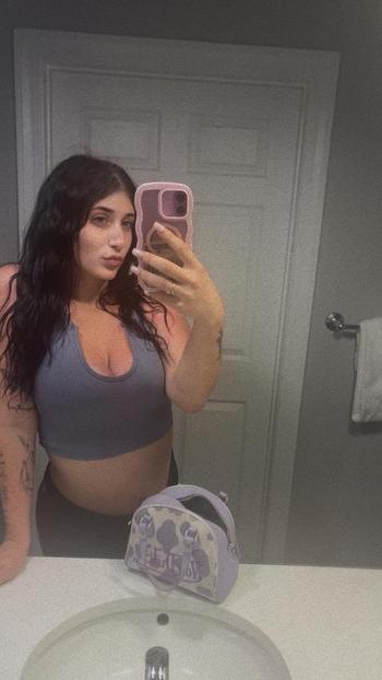 Fattbutt , 25  female escort, Roanoke