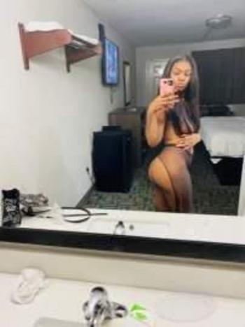 4704403385, female escort, Roanoke